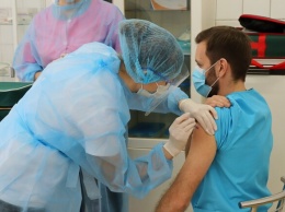 "Вакцинировали всех желающих": где в Харькове бесплатно сделать прививку от коронавируса