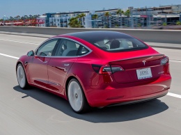 Выяснили, при каком пробеге Tesla Model 3 начинает меньше вредить экологии, чем кроссовер с ДВС