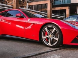 В Украине заметили уникальный суперкар Ferrari