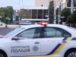 Доставщики бросили вызов полиции: в Киеве устроили новые гонки. ВИДЕО