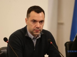 Арестович: Позиция Украины - удержать ситуацию на Востоке в политико-дипломатическом русле