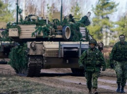 Канада приостановила военную миссию в Украине из-за вспышки коронавируса