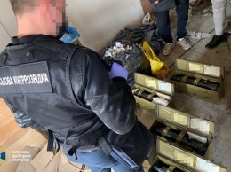 СБУ уличила экс-чиновника ВПК в хищении оптических прицелов на полмиллиона