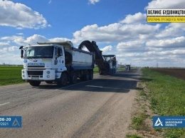 Стартовал ремонт курортной дороги в Кирилловку - для автотранспорта организован реверс