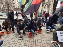 На Луганщине шахтеры бастуют под землей из-за невыплаты зарплаты