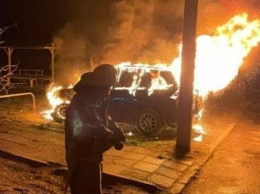 В Харькове сгорел кроссовер