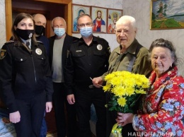 В Мелитополе поздравили ветеранов МВД с годовщиной Победы