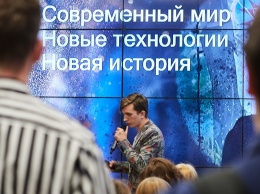 Дмитрий Глуховский выступит на фестивале Telling Stories