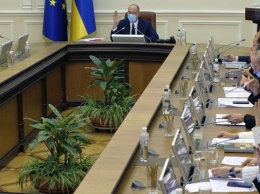 Кабмин одобрил создание в Киеве высшего военного учебного заведения