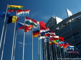 Европарламент заморозил инвестиционное соглашение с Китаем