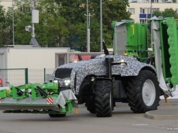 В Минске показали первый белорусский беспилотный трактор Belarus 3523i