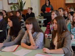 В школах ДНР впервые началась сдача Единого государственного экзамена