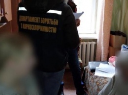В Лубнах задержали пенсионерок-наркоторговцев