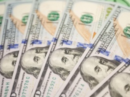 Курс доллара и евро продолжает падать: в Нацбанке объяснили укрепление гривны