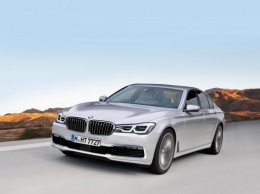 Новый BMW 7-й серии приоткрыл салон (ФОТО)