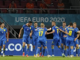 Сборная Украины по футболу победила Швецию и впервые вышла в 1/4 финала чемпионата Европы