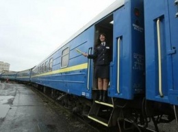 Из-за непогоды поезд Мариуполь-Львов задержится на полтора часа