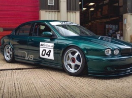 На аукцион выставили уникальное гоночное купе Jaguar X-Type