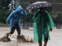 Непогода в Крыму: дожди снова подтапливают дома