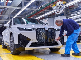 Началось серийное производство новейшего электрического флагмана BMW
