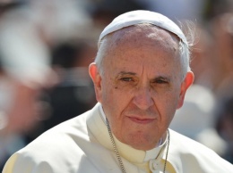 84-летнему Папе Римскому Франциску сделали операцию под общим наркозом