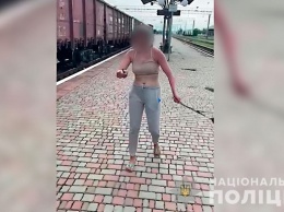 В Миргороде девушка с ножом ранила полицейского
