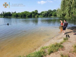 На Харьковщине за сутки четыре человека утонули в водоемах: водолазы доставали трупы погибших, - ФОТО