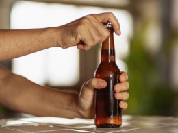 150 литров опасного алкоголя изъяли у четверых крымчан