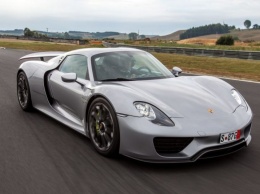 Porsche опроверг разработку нового гиперкара