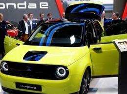 Honda продолжит выпускать автомобили на водородных топливных ячейках