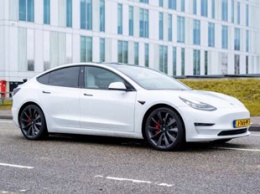 Обман на $16 тысяч: ремонт Tesla оказался дешевле в 20 раз