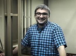 В Крыму оккупанты хотят взять под админнадзор журналиста, которого в 2020 году выпустили из колонии