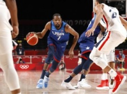 Сборная США по баскетболу сенсационно проиграла в первом матче Олимпиады