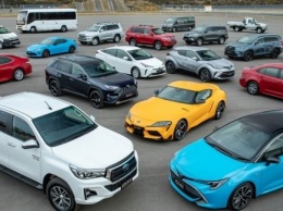 Компания Toyota убеждает власти США замедлить переход на электромобили