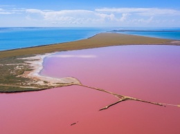 Уникальное Розовое озеро под Геническом показали в спецпроекте TRAVEL UA 30 (видео)