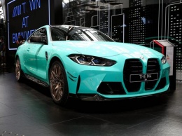 BMW M4 Competition получил новый зеленый оттенок и стал похож на мятное желе
