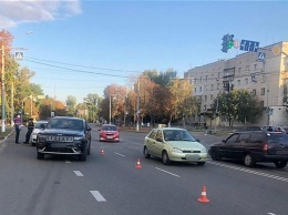 В центре Борисполя автомобиль сбил школьника. Ребенок был доставлен в больницу