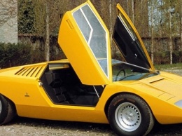 Lamborghini воскресит оригинальный Countach