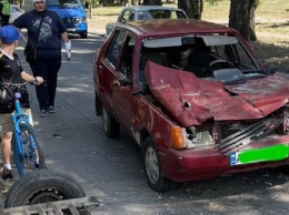В Кривом Роге автомобиль протаранил аварийку Теплосети
