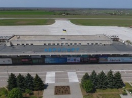 Херсонский аэропорт закрылся на реконструкцию