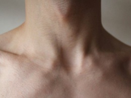 Подтяжка шеи у мужчин: особенности и преимущества