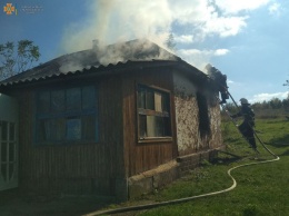 За сутки спасатели Николаевщины потушили пожары в комнатах двух частных домов (ФОТО)
