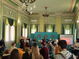 Первый Нью-йоркский литературный фестиваль начинается в Донецкой области
