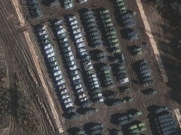 СМИ опубликовали снимки скопления российской военной техники у Ельни