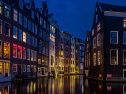 В Амстердаме строителей домов обязали использовать дерево