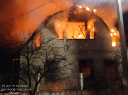 В Павлограде сотрудники ГСЧС спасли 50-летнего мужчину из пожара в жилом доме