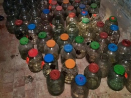 В Херсоне обнаружили мини-завод контрафактного "элитного" алкоголя