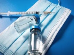 Проводили "анонимные" прививки: больнице Ужгорода запретили вакцинацию от COVID-19