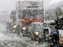 Украинцев предупреждают о снеговой опасности