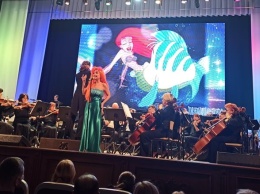 В Запорожской областной филармонии звучала музыка из мультфильмов и пела Ариэль